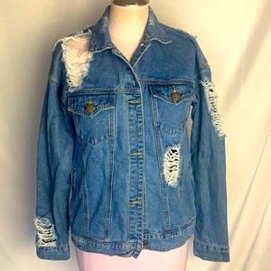 💙RIPPED& DISTRESSED JEANS JACKET